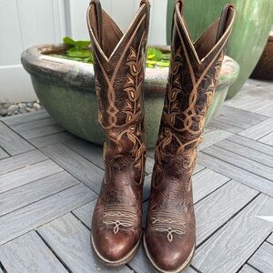Ariat Desert Holly cowboy boots size 9